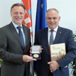 Malo kad smo Jandrokovića vidjeli tako sretnog: HDZ-ovac ga odlikovao ordenom ‘Kralj Tomislav’