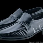 Potpisane mokasine Michaela Jacksona stižu na aukciju, najniža početna cijena je 7500 dolara