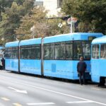 Tramvaj kod Cibone iskočio iz tračnica, na Savskoj totalni kaos