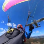 Video. Paraglajderica tijekom leta iznad Alpa preživjela horor scenarij kakav se događa samo na filmu