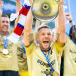 Ovo je naprosto prekrasno. Legendarni Lukas Podolski na smiraju karijere osvojio Kup s dječačkim klubom