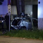 Auto izletio s ceste i zabio se u zgradu kod Vjesnika pa izgorio