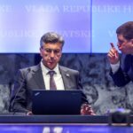 Foto. Butković prije sjednice Vlade prišao Plenkoviću, dizao kažiprst, premijer buljio u prazno