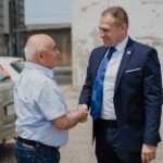 Ovo je DP-ov ministar dok se srdačno rukuje s poljoprivrednikom uhićenim u akciji EPPO-a. Nazvali smo ga, blokirao nas je