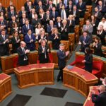 Mađarski zastupnici jednoglasno si srezali plaće z