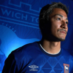 Japanska zvijezda nakon pet trofejnih sezona u Škotskoj napušta Celtic. Karijeru nastavlja u Premier ligi