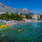 Makarska prvo zabranila prodaju alkohola iza 21 sat, a sada planiraju uvesti rigoroznu mjeru za romobile
