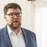 Grbin ne zna zašto ga partneri napuštaju, ali inzistira da nema drame: ‘Vidjet ćete, imamo većinu’