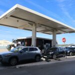 Navala na plavi dizel prije velikog poskupljenja: ljudi opustošili pumpe, neki satima čekaju u redovima