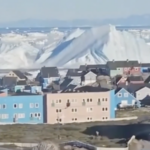 Video. Apokaliptična snimka s Grenlanda: golemi ledenjak prevrnuo se tik do gradića, nastao tsunami