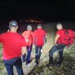 Turist na SUP-u nestao kod Karlobaga, HGSS tragao cijelu noć. Bura ga bacila na divlju obalu Paga
