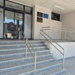 Foto. Sramota u Požegi: obnovili zgradu HZZO-a i Mirovinskog, usput uklonili rampu za osobe s invaliditetom