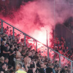 Pjesma koje je ujedinila stadion. Pogledajte kako Bad Blue Boysi i Litavci zajedno skandiraju Ukrajini