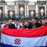 Na Thompsonovu koncertu u Šibeniku opet se orilo ZDS. Pojavio se i notorni Joe Šimunić, u pripadajućoj majici