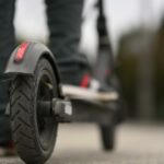 Tragedija u Velikoj Gorici: maloljetnik pao s električnog romobila, preminuo je u bolnici