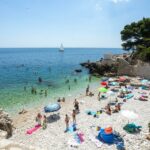Zaštitar u istarskom resortu uhvatio Talijana kako snima nagu djecu, policija pronašla inkriminirajući materijal