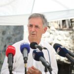SNV-ova komemoracija za civilne žrtve Oluje u Gruborima: ‘Ne možemo jedne pamtiti, a druge prešućivati’