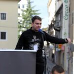 Osuđen desničar koji je nosio HOS-ovu zastavu sa ZDS i širio lažne vijesti. Pogledajte kako se pokušao braniti na sudu