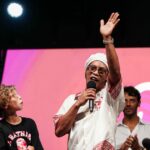 Ronaldinho na predstavljanju u svojem novom klubu iskazao divljenje Modriću: ‘Jedan je od najvećih’