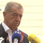 Milinović se zbog hapšenja Mirka Norca svojedobno vezao lancima, zbog otpada baš i ne bi