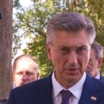 Plenković tvrdoglavo: ‘Prvo ustašizacija, inflacija i okupacija, a sada žele od Gospića stvoriti Novi Sad i nadstrešnicu’
