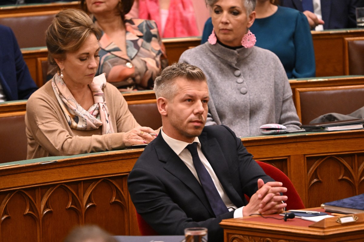 Mađarski parlament upravo izglasao ukidanje imuniteta premijeru Péteru Magyaru