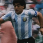 Lopta kojom je Maradona zabio oba gola protiv Engleske na Svjetskom prvenstvu u Meksiku prodana je na aukciji