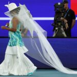 Carrie Bradshaw s reketom u ruci ili kako je Naomi Osaka teren pretvorila u prostor visoke mode