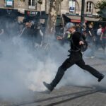 Video. Masovni prosvjedi u Francuskoj eskalirali u nasilne demonstracije, policija ljude rastjerivala suzavcem