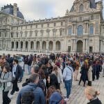 Marseille zabranjuje okupljanja. Studenti u Parizu blokirali ulaz u muzej Louvre
