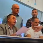 Progovorio čovjek koji je Vučiću predao birački listić: ‘Jedva je hodao, znao je da je gotov’