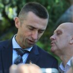 Penava traži da se novac za prisluškivanje potroši na njegovu besmislenu marinu. Usput ludi na svog državnog tajnika