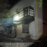 Foto. Eksplozija u Rijeci izbila zid kuće i srušila balkon. Vatrogasci opisali dramatično spašavanje mačke